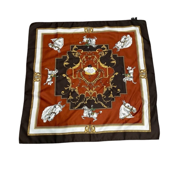 STRIESSNIG - 31” x 31” - HOFREITSCHULE WIEN - SCARF -  HORSE THEME - B10 - Picture 1 of 9